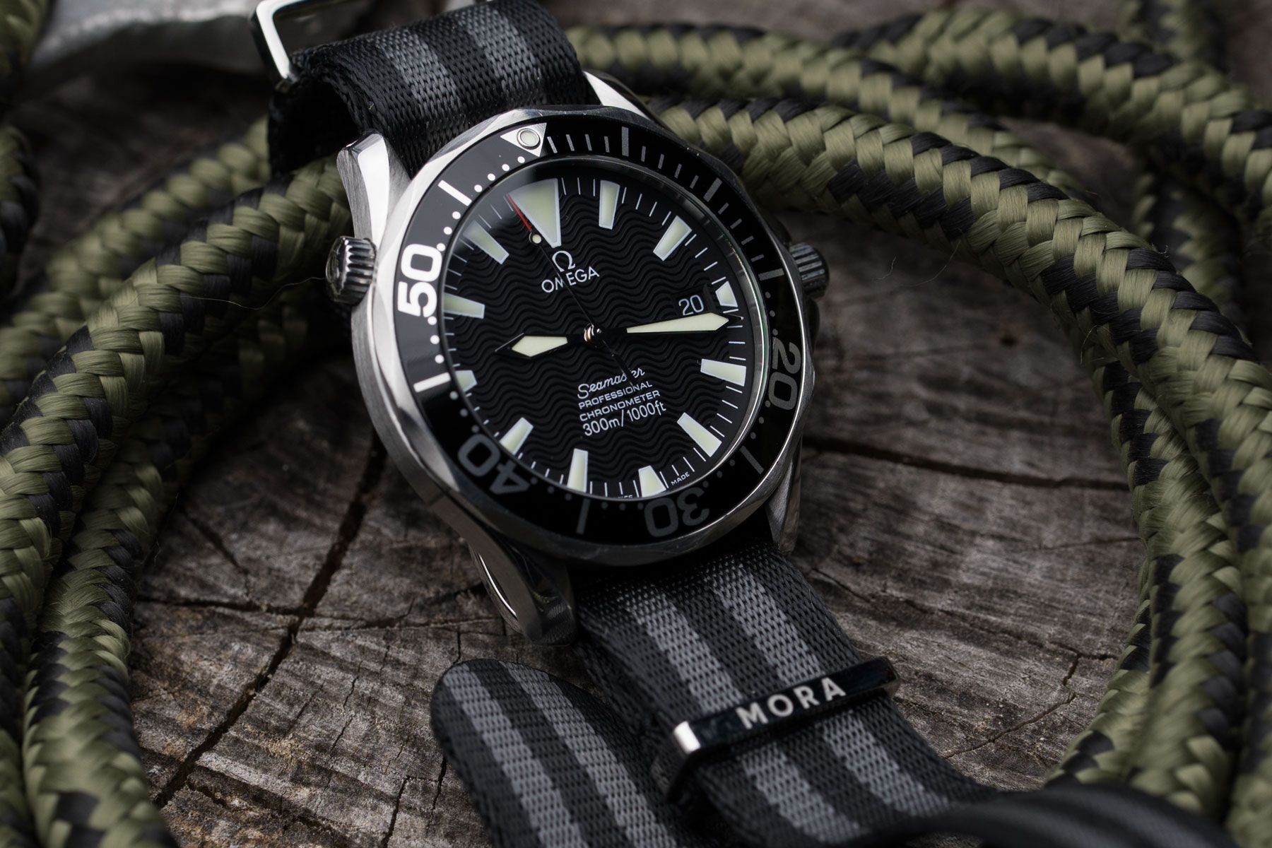 Black and grey nato strap clearance